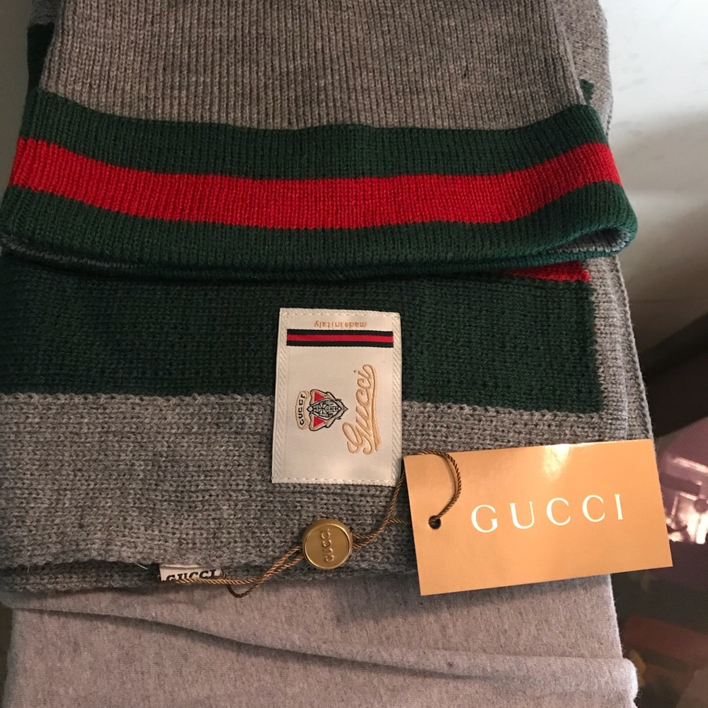 Gucci Beanie with Scarf